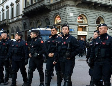 Ιταλία: Φοβούνται για τρομοκρατικό χτύπημα - Θωρακίζονται με τσιμεντένια οδοφράγματα (φωτό)